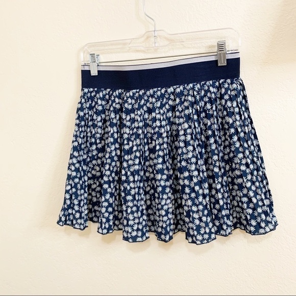 ISABELA CAPETO PARA C&A Pleated Daisy Print Skirt - Picture 2 of 6